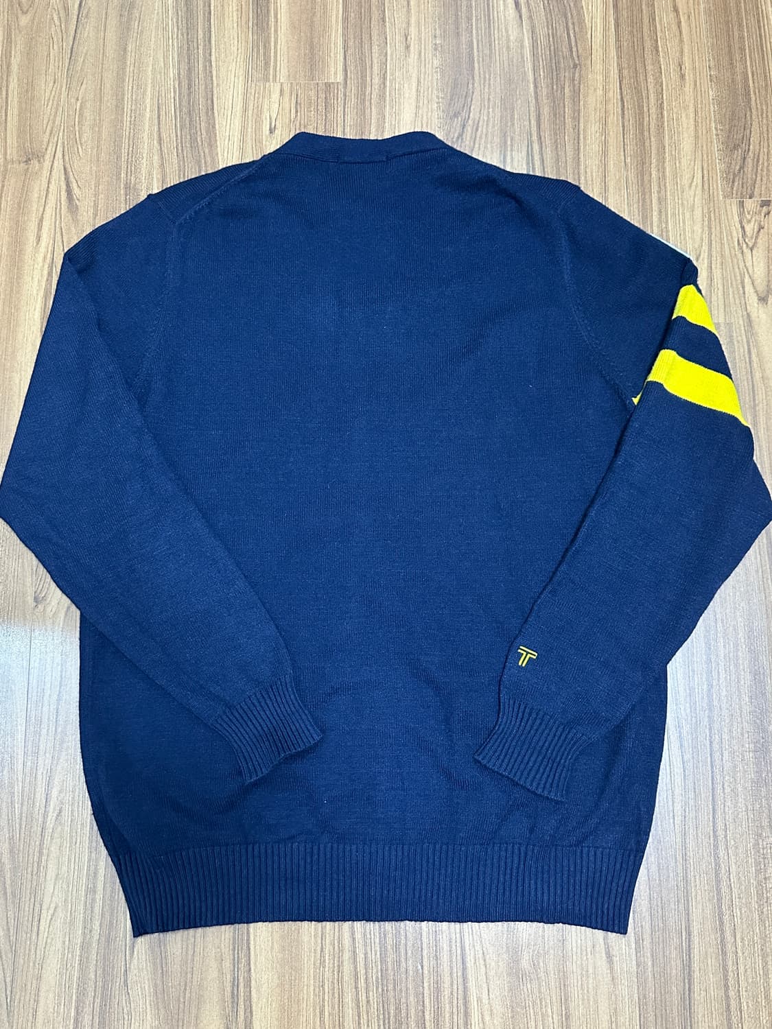 헤지스골프 카카오택시 브이넥 네이비 가디건 105 상품이미지5