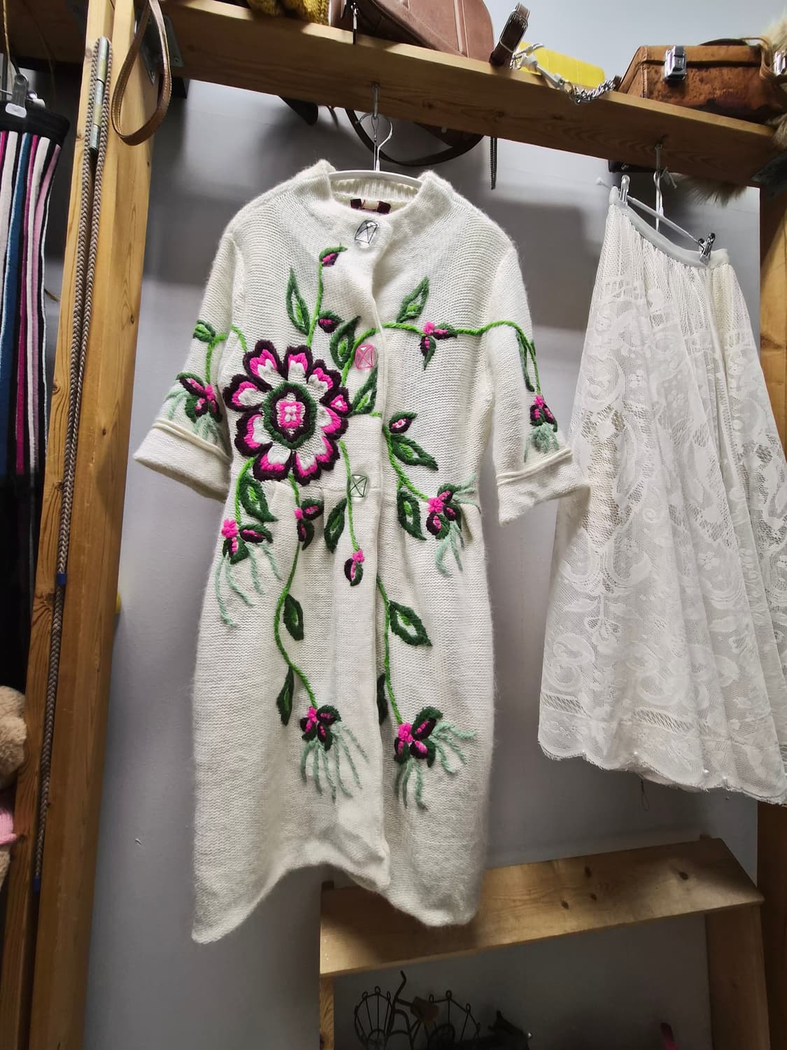 수입 입체자수 니트코트&롱가디건 2.수입 진주 레이스 샤 스커트 상품이미지1