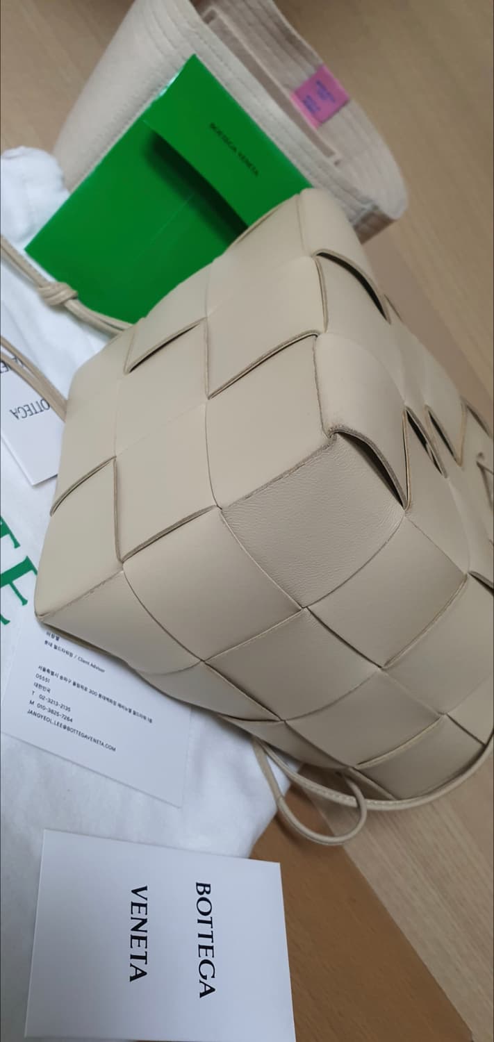 보테가베네타 버킷백/크로스백 스몰 정품S급(감정O) 상품이미지8