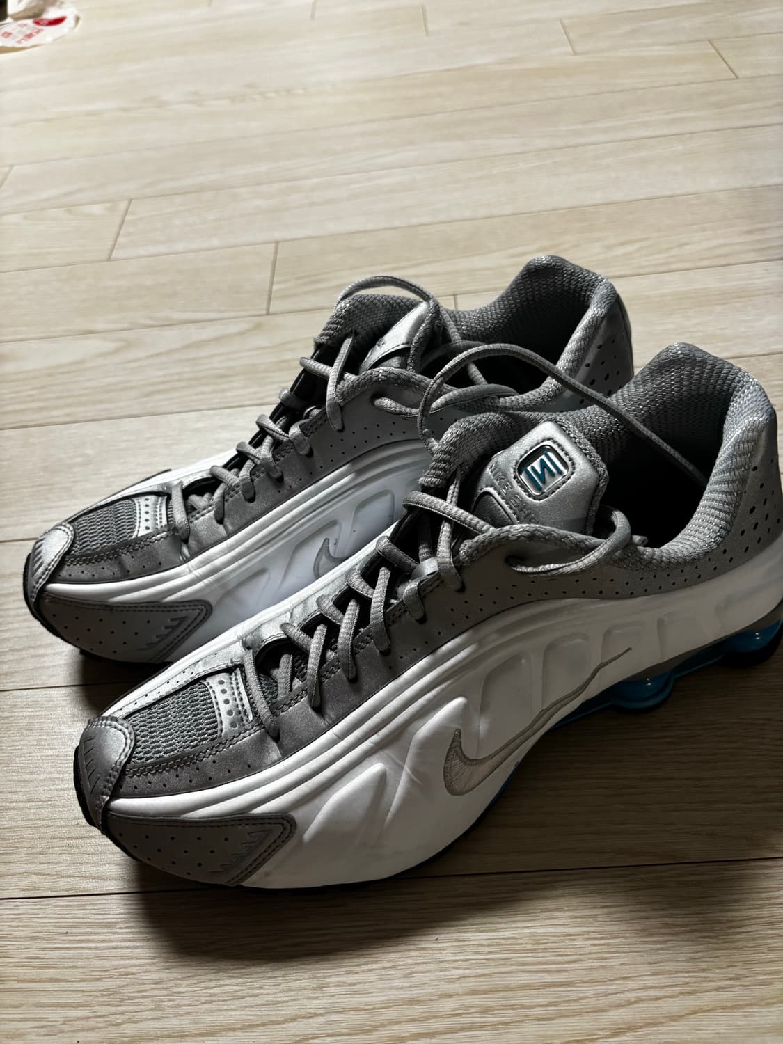 나이키 샥스 상품이미지1