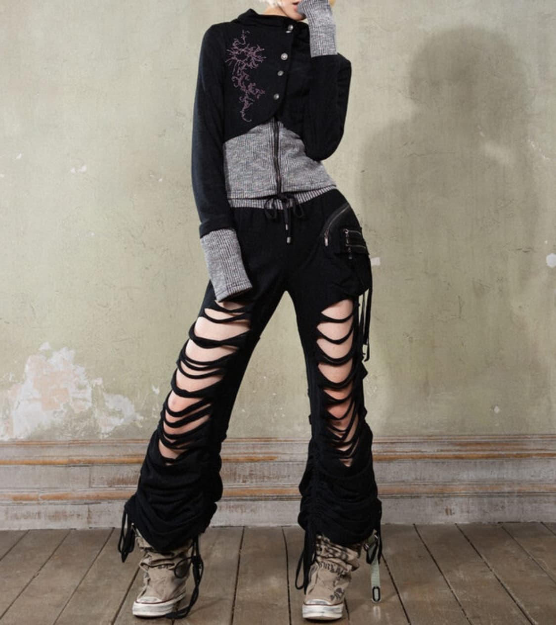 택포•ARIADNAw low-waist cut out pants 상품이미지3