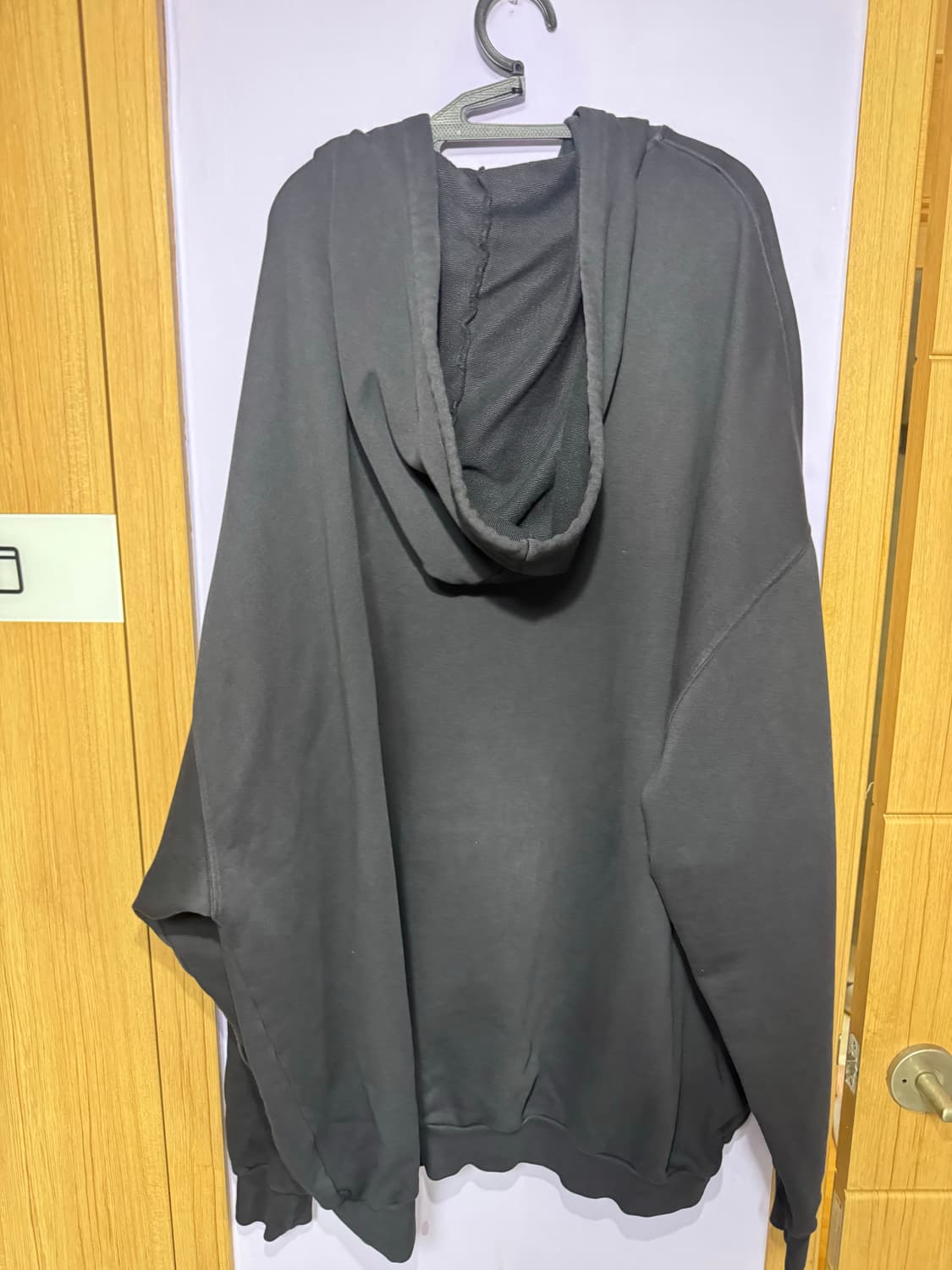 VAQUERA 블랙 자이언트 집업 후디 상품이미지3