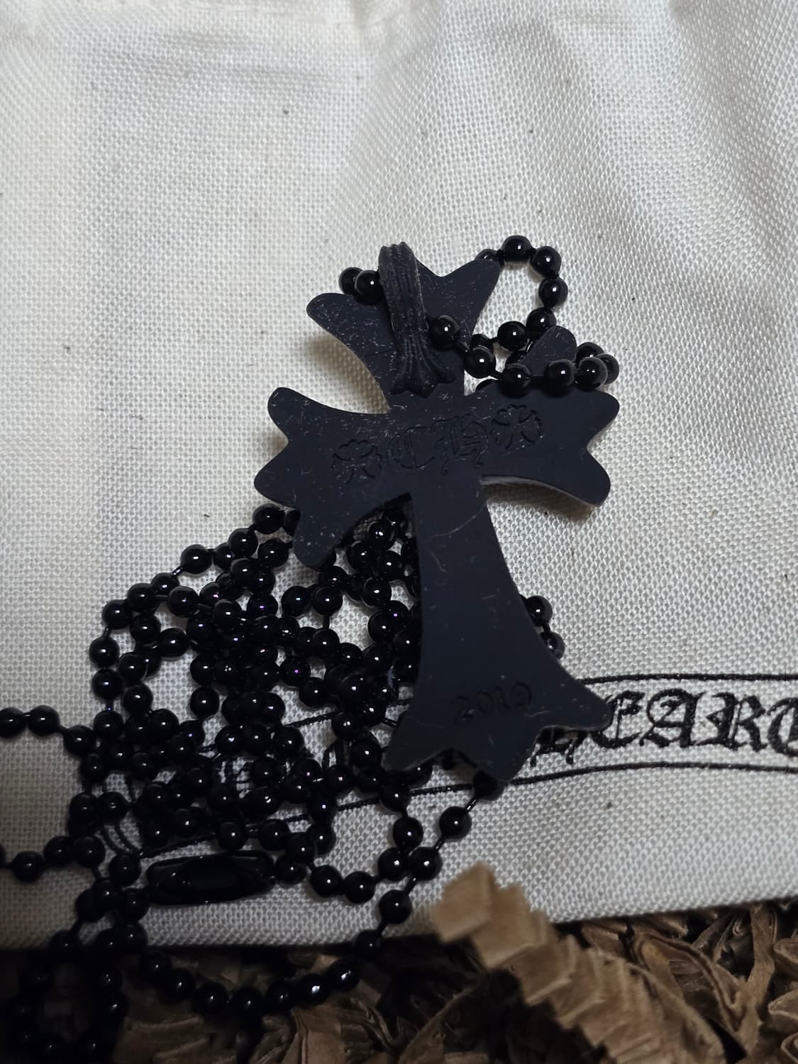 크롬하츠 실리크롬 CH 크로스 펜던트 블랙 2025 상품이미지2