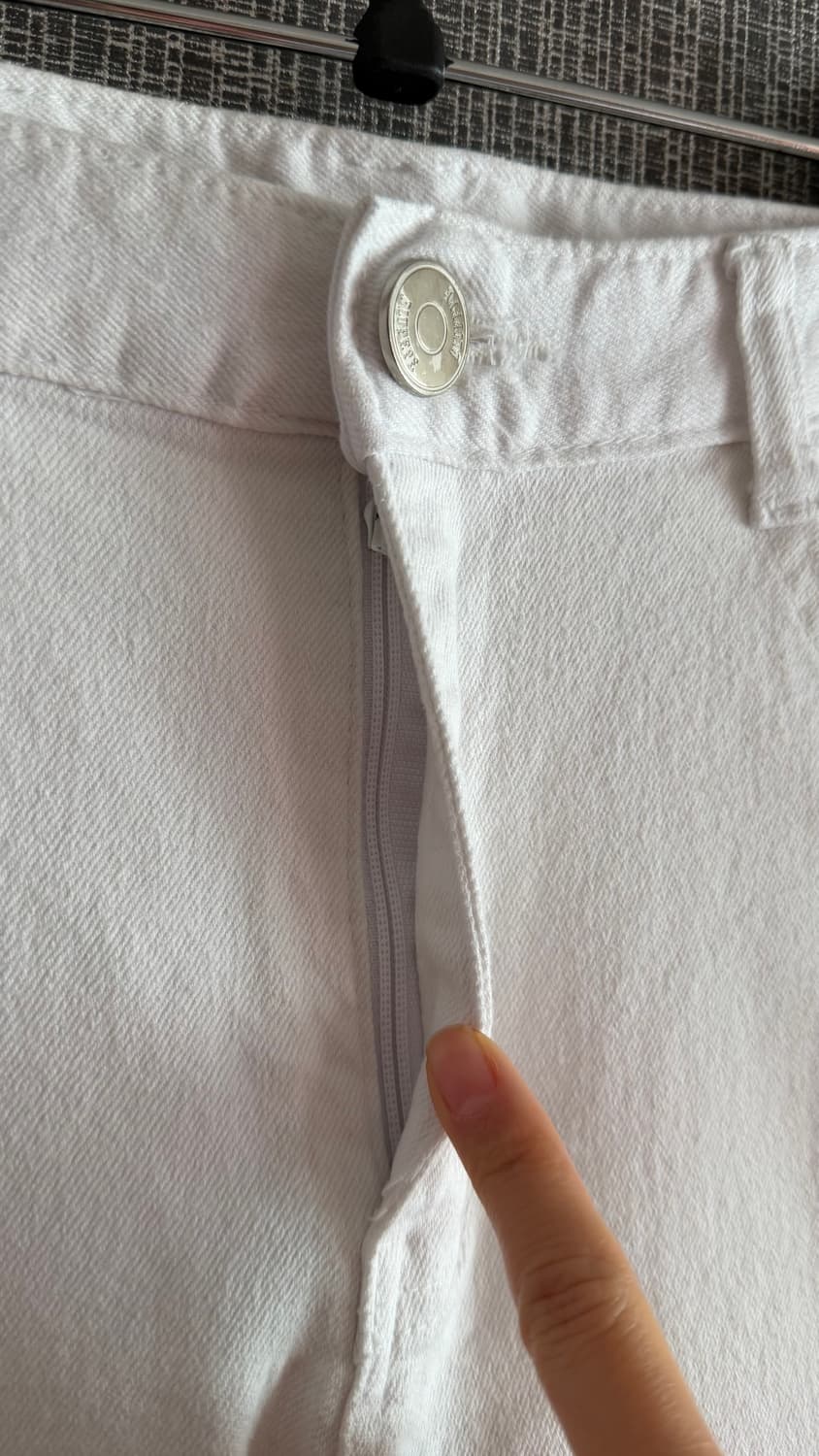 블루페페 BLUPEPE 디스트로이드 화이트 데님 부츠컷 팬츠 흰바지 상품이미지2