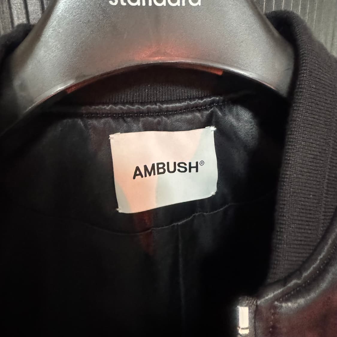 앰부쉬 블랙 봄버 자켓 상품이미지4