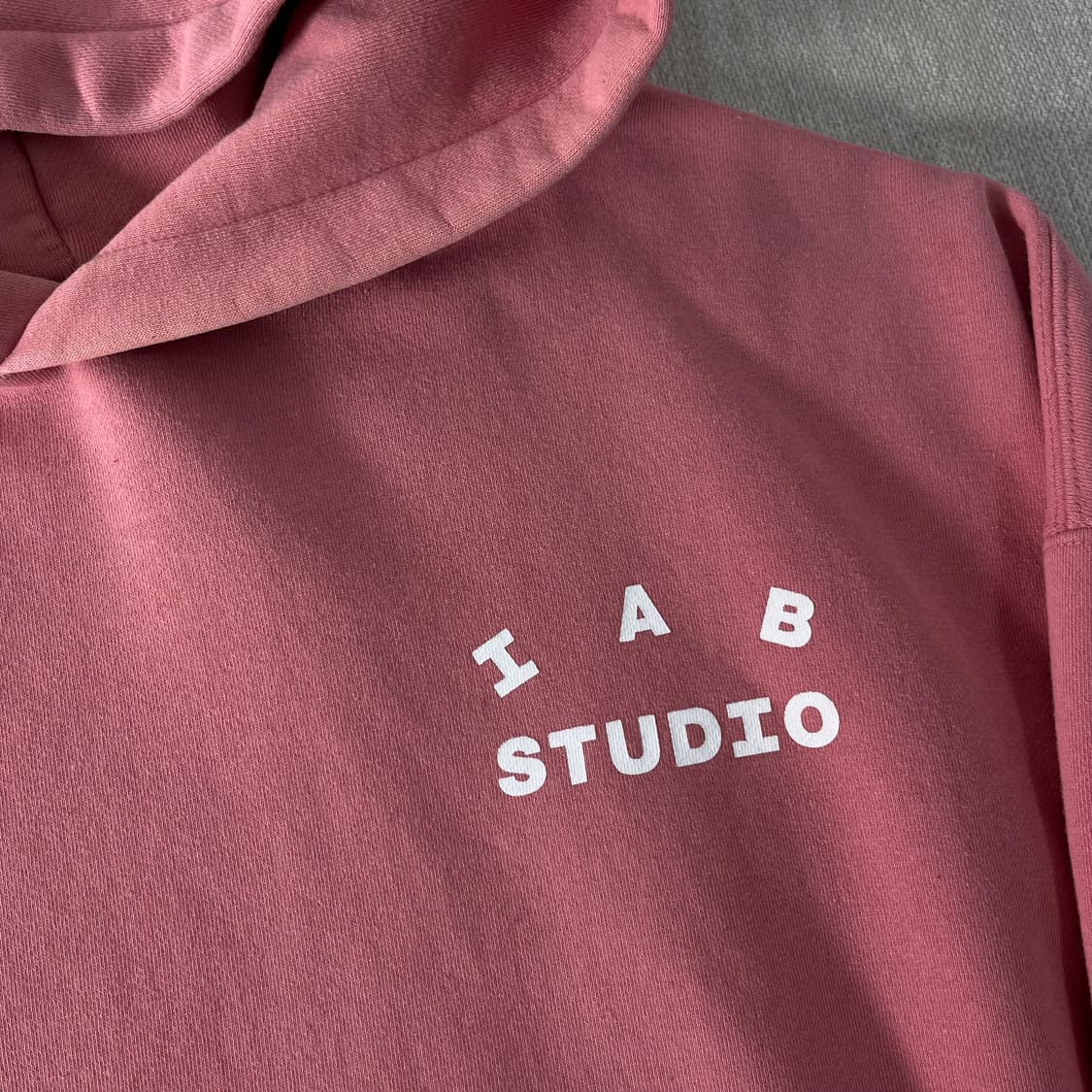 105 아이앱 스튜디오 핑크 후드티  상품이미지3