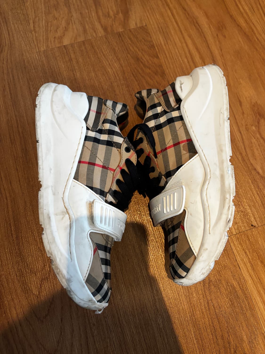 버버리 스니커즈 250 상품이미지3