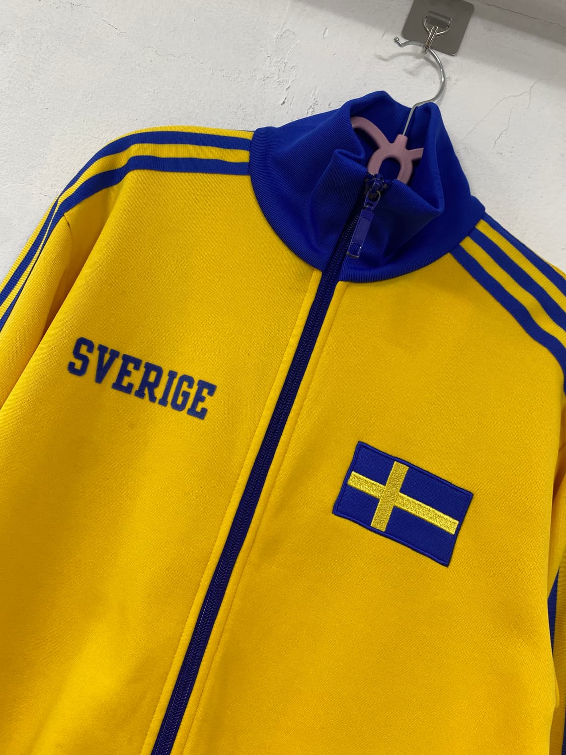 ADIDAS ORIGINALS SWEDEN FIFA JACKE 상품이미지3