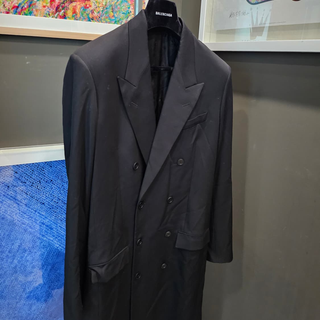 발렌시아가 테일러드 핏 블랙 더블브레스티드 코트 상품이미지2