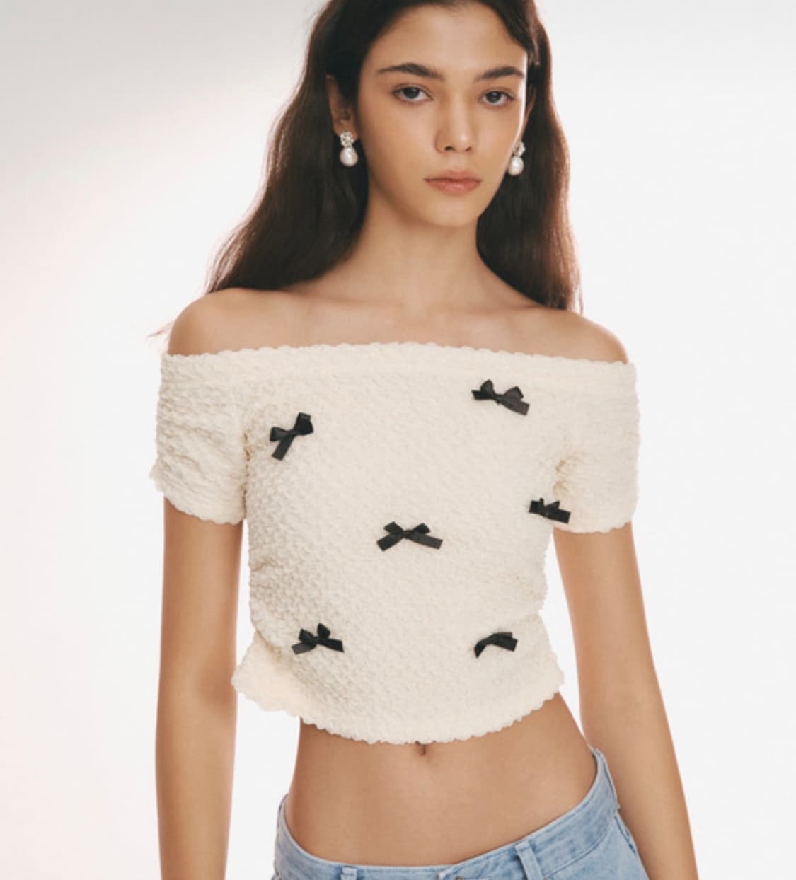 누아르나인 리본 오프숄더 티셔츠 상품이미지1