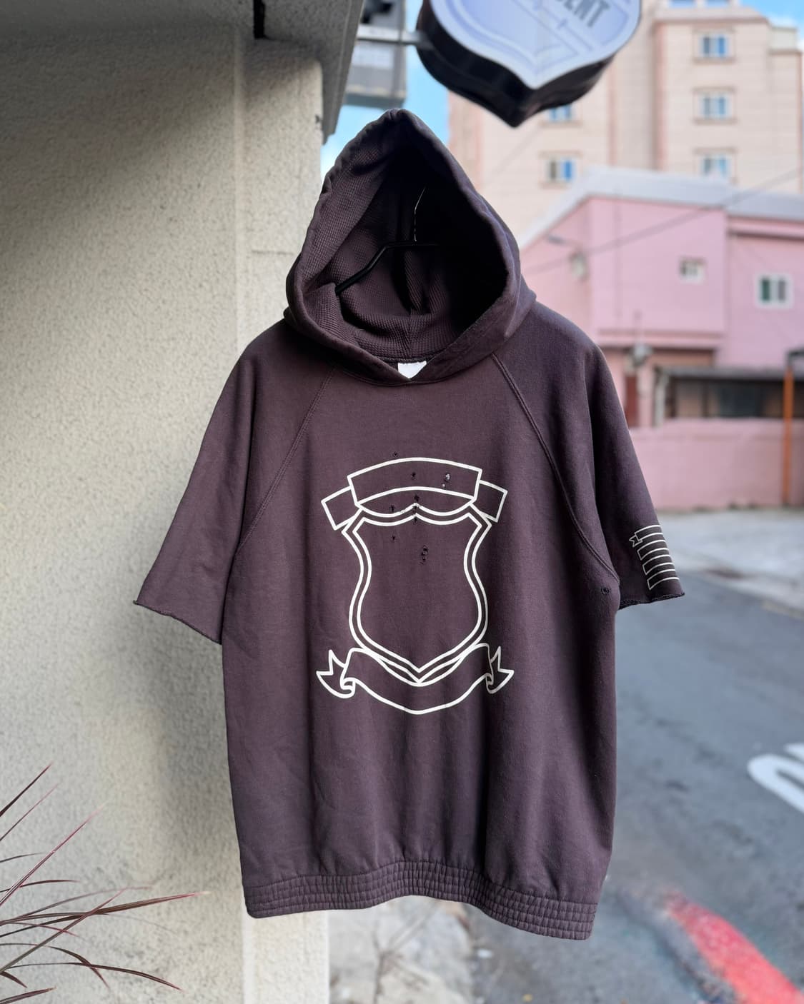 넘버나인 2001AW 쉴드 엠블럼 후디 상품이미지2