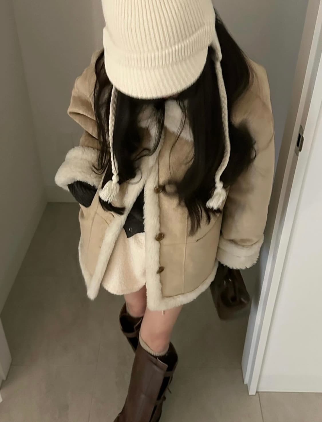 (새상품)유인어스 퓨로 리버시블 무스탕 상품이미지4