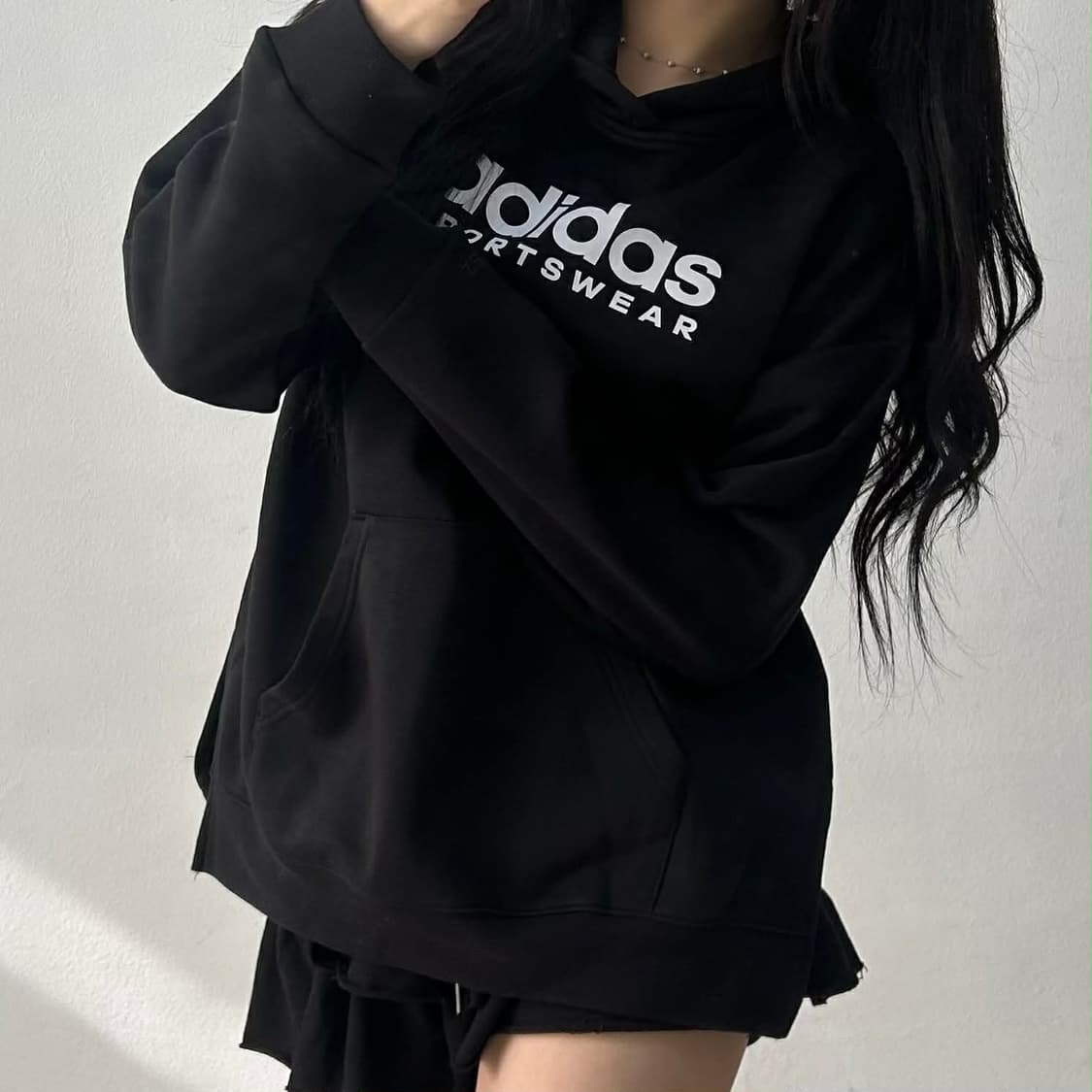 아디다스 블랙 빅로고 스웻셔츠 후드티(S) 상품이미지2