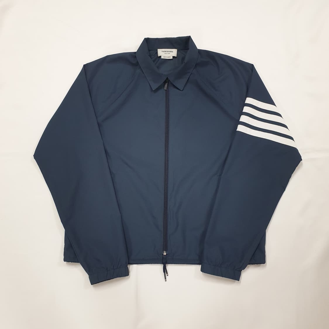 [4] 톰브라운 바람막이 자켓 네이비 상품이미지3