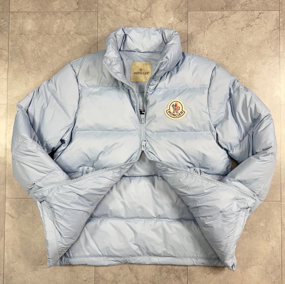 몽클레르 사탈라 쇼트 다운 자켓 블루 상품이미지2