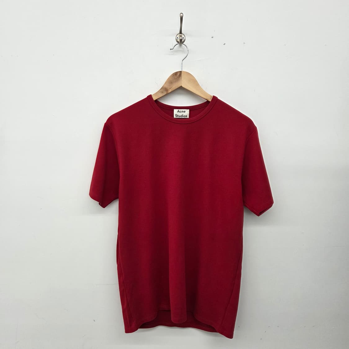 아크네 스튜디오 레드 반팔 티셔츠 여성L 상품이미지1