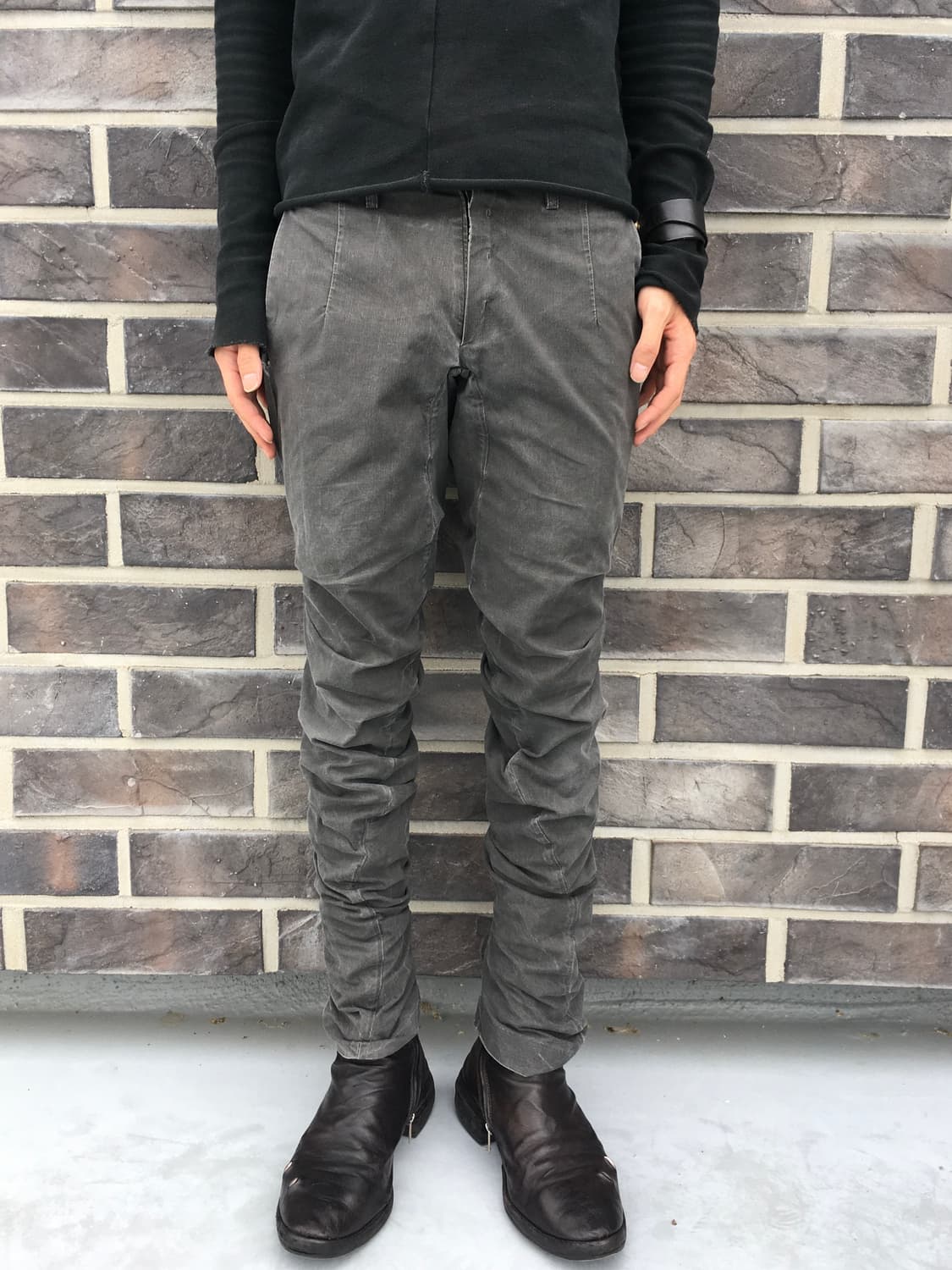 DEVOA Anatomical Twisted Pants 상품이미지1
