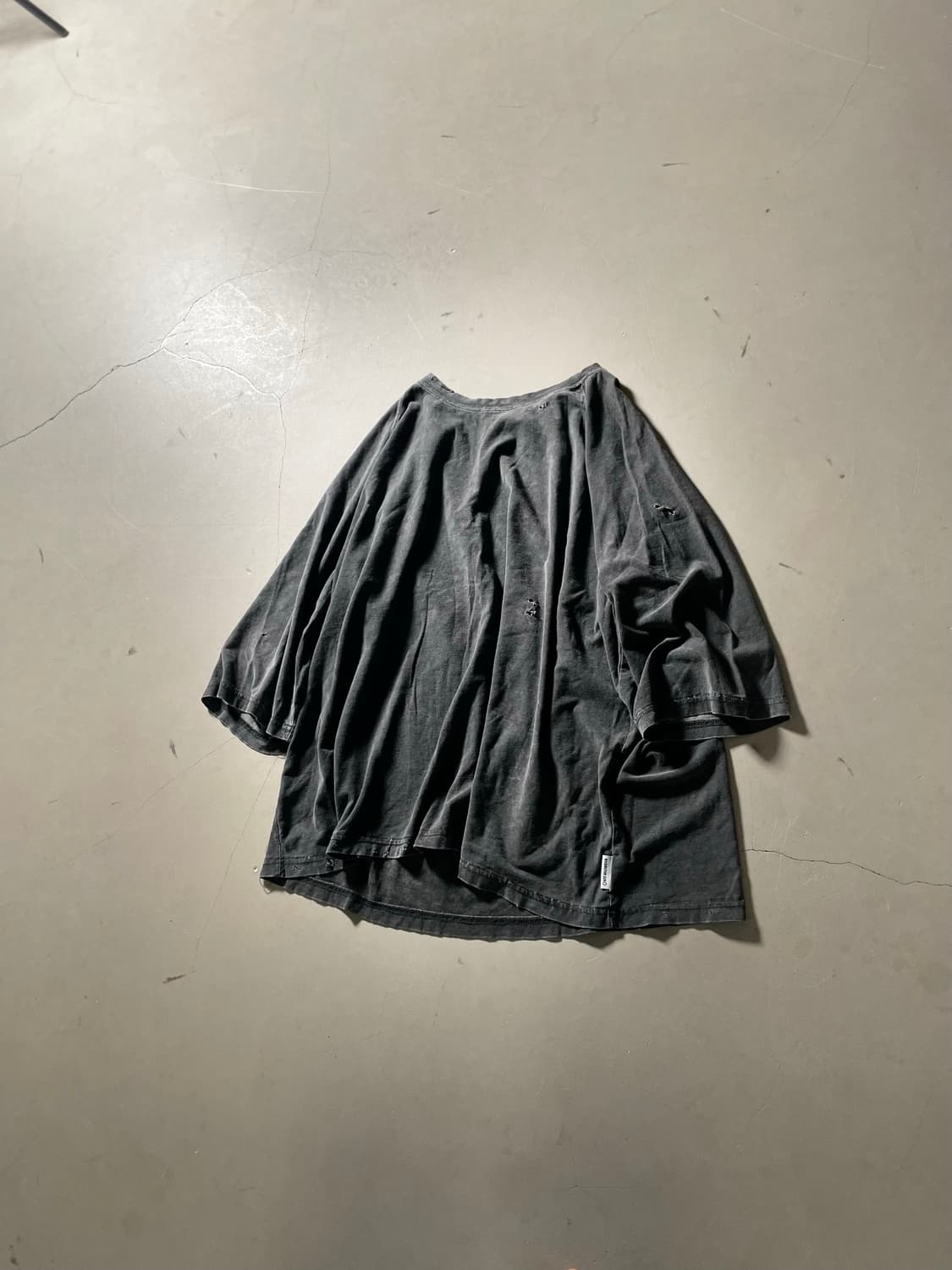 KZ ATELIER Distressed Raglan tee 상품이미지1