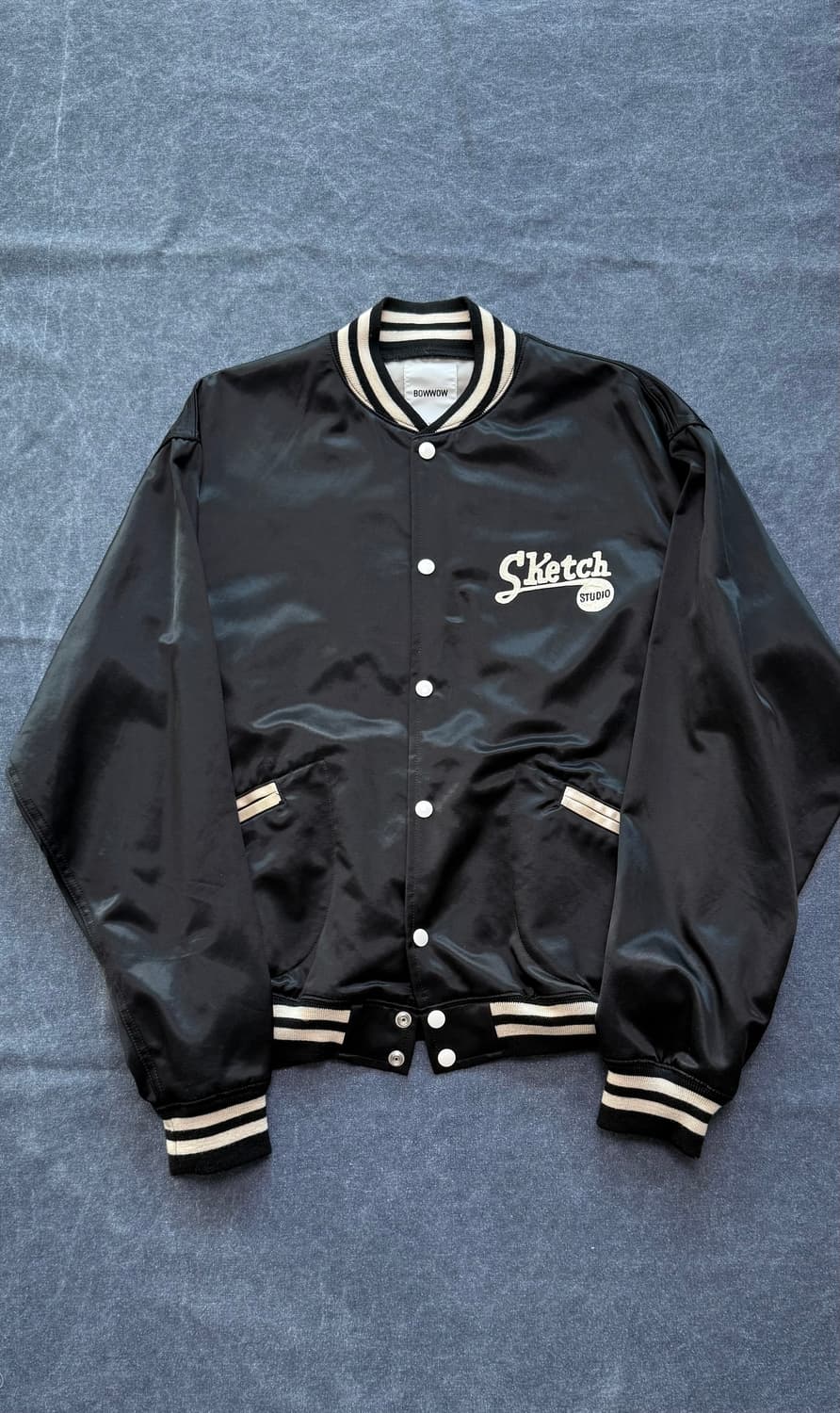 (XL) 바우와우 x 스케치 사틴 바시티 자켓 상품이미지1