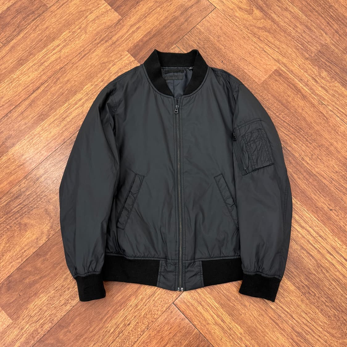 M 유니클로 블랙 MA-1 항공점퍼 자켓  상품이미지1