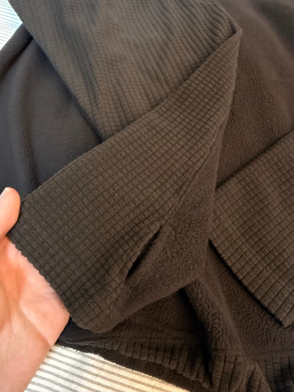 츠통령 x 윈더 플리스 풀오버 브라운 XL 상품이미지5