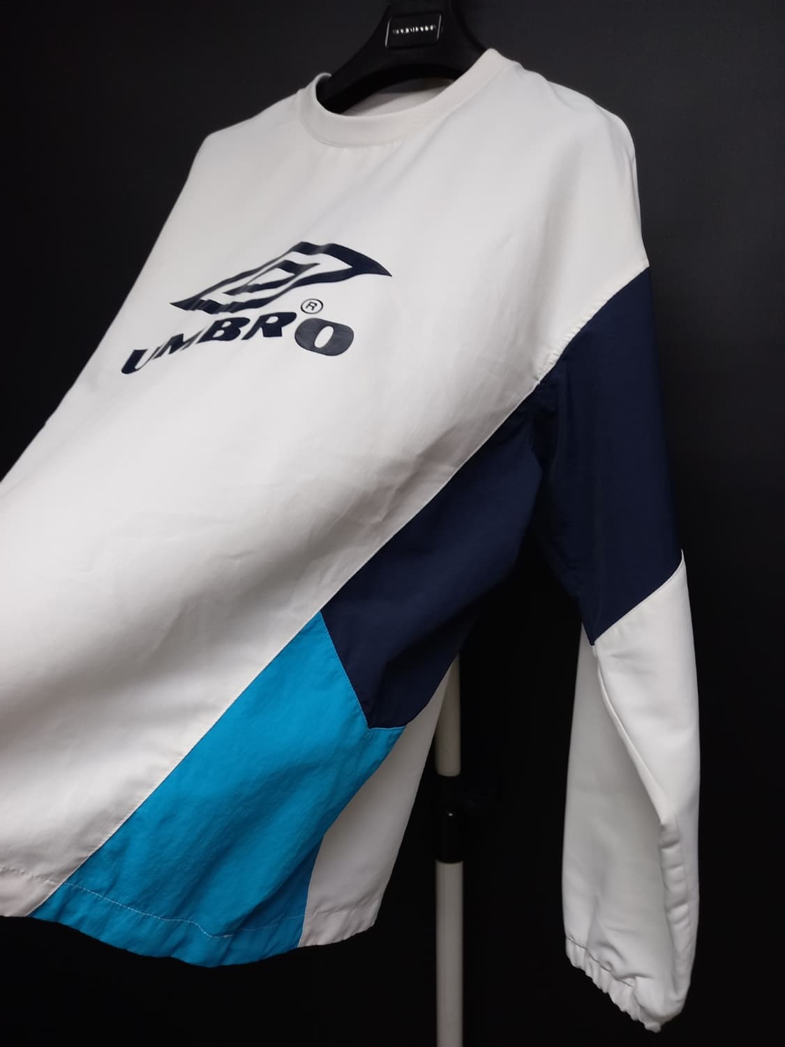 엄브로 춘추 남성 바람막이 95.100 상품이미지5