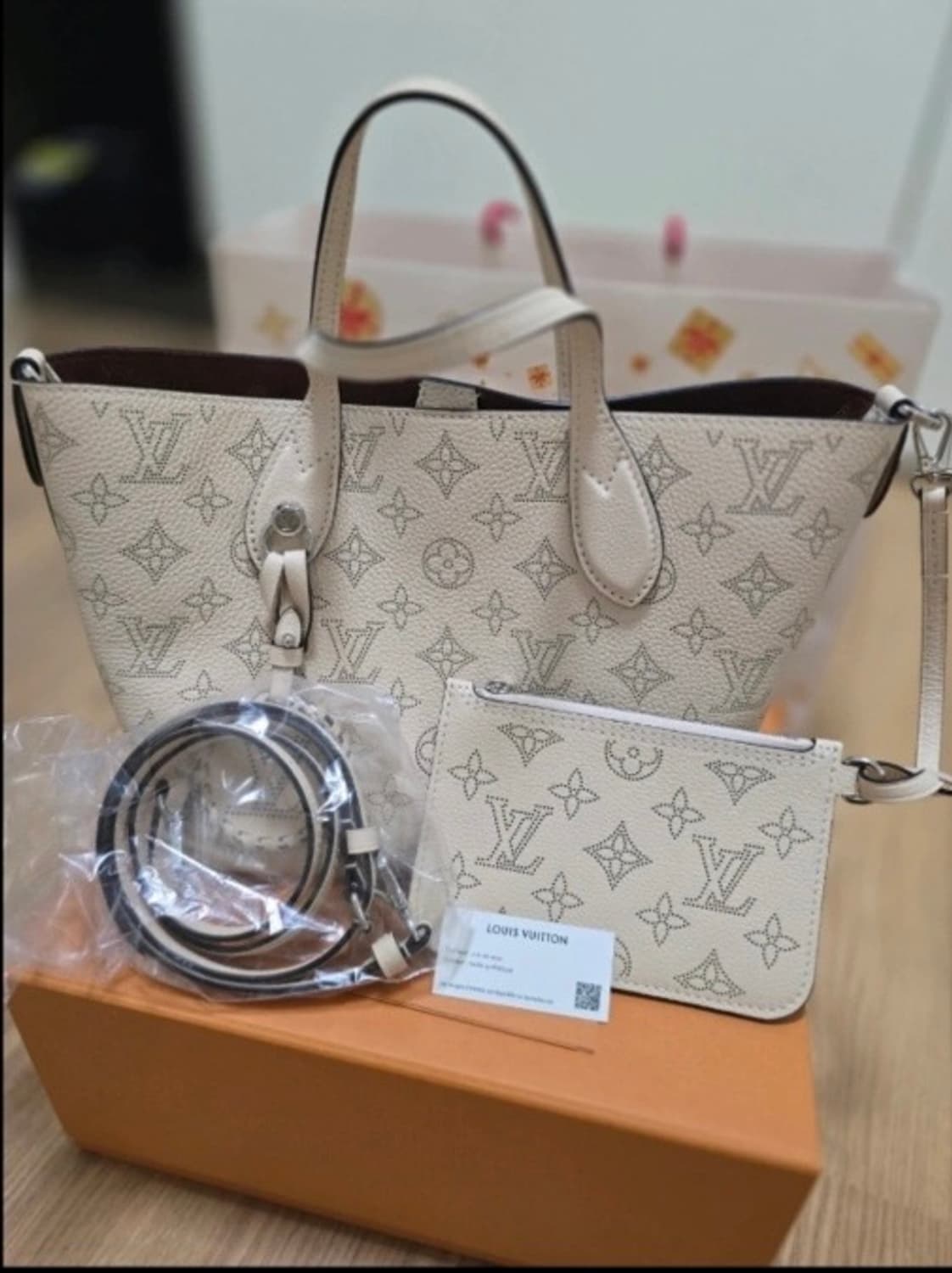 루이비통 블로썸 PM 마히나 크림 상품이미지4