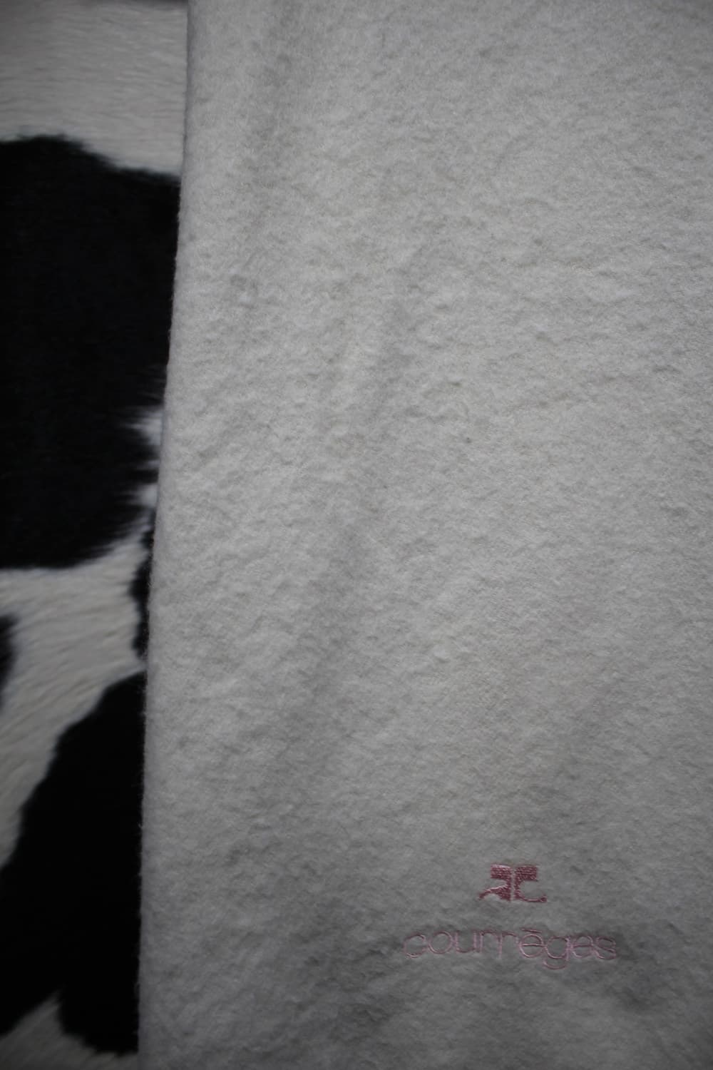 꾸레쥬 화이트 머플러 상품이미지5