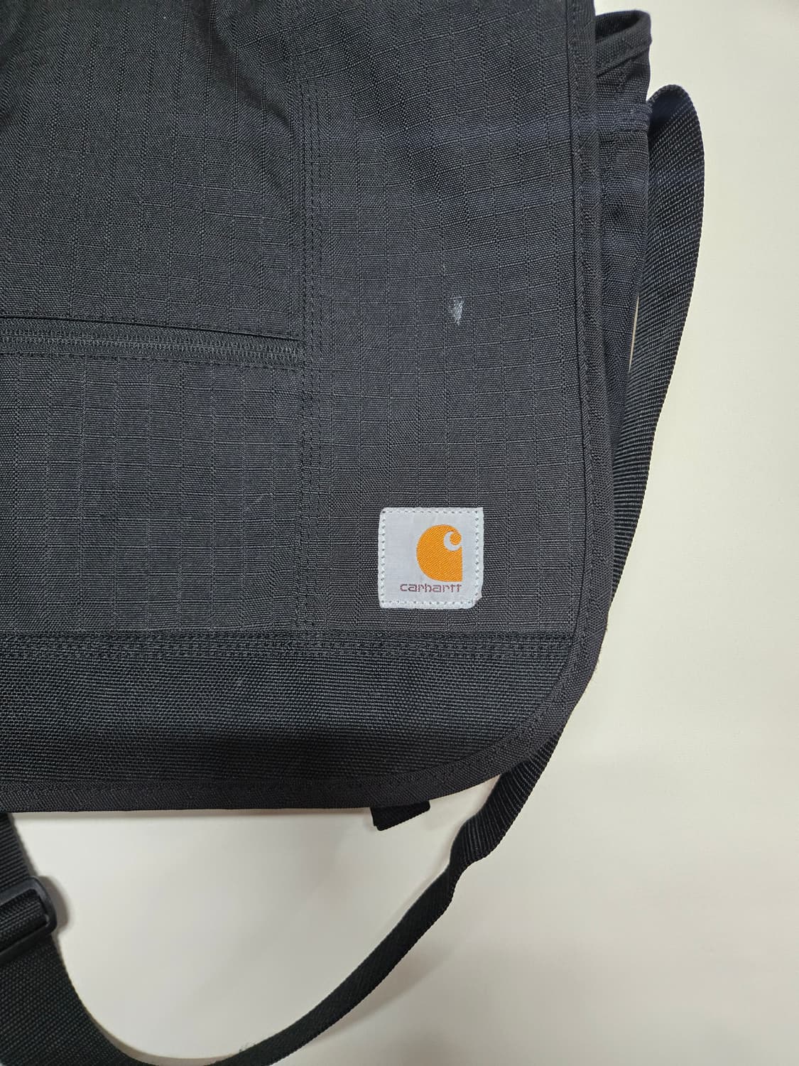 칼하트 블랙 메신저백 가방 상품이미지6