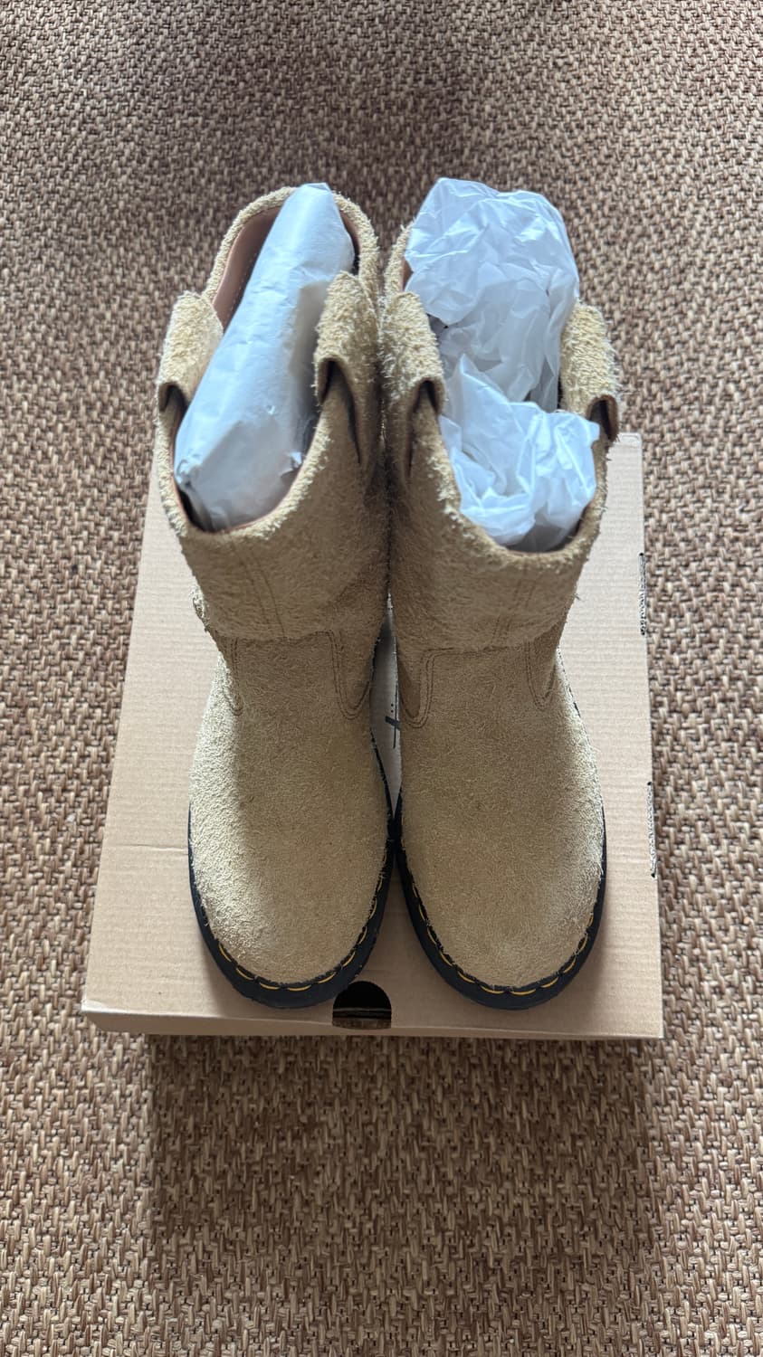 닥터마틴 x스투시 2295 데콘 샌드 헤어리 스웨이드 부츠 탄  상품이미지6