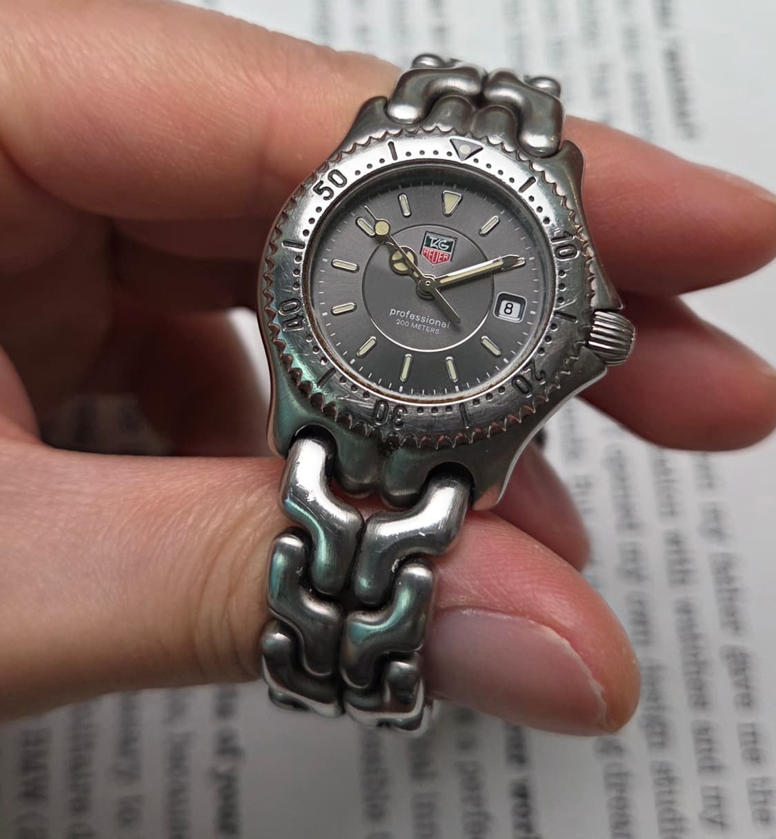 태그호이어 셀 프로페셔널 엘레강스 그레이판 쿼츠 여성용 브레이슬릿 ver 상품이미지4