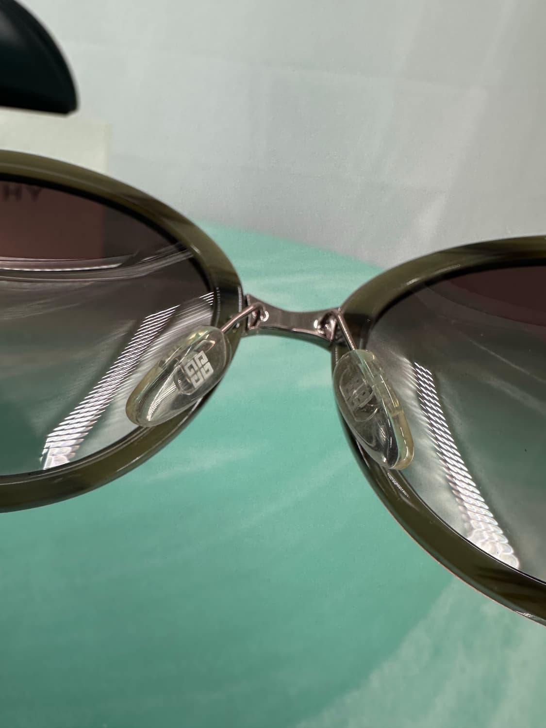 [새상품 무료배송] 정품 지방시 Made in Italy 선글라스 상품이미지5