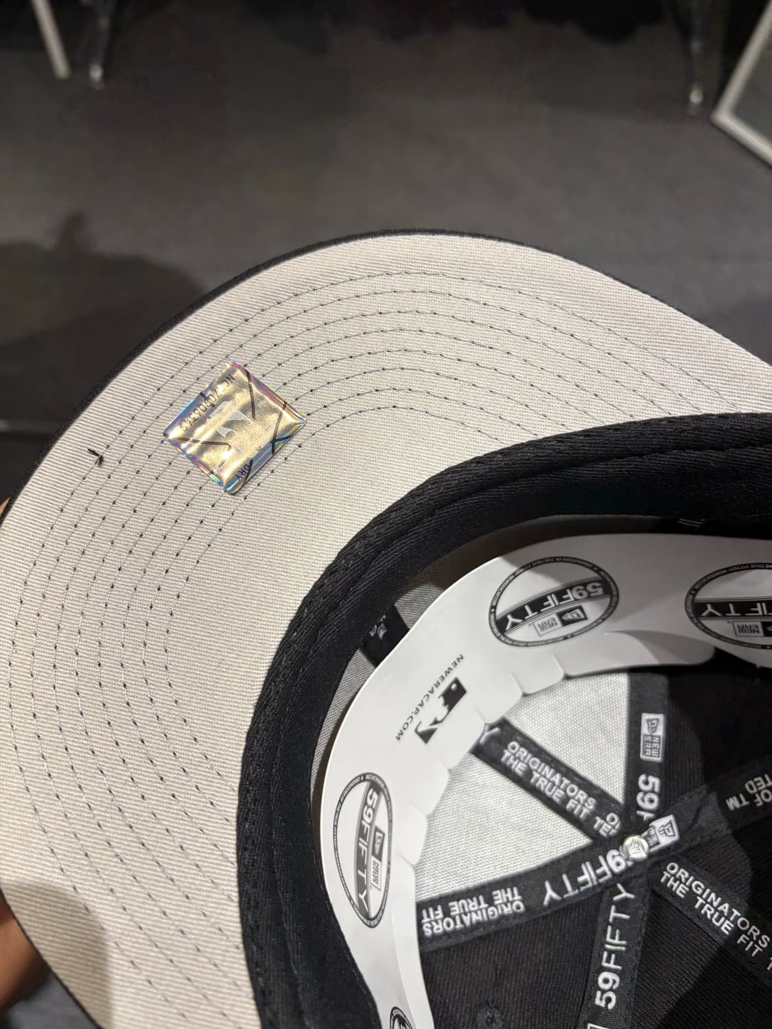 뉴에라 래드불 애기천사자수 스냅백 상품이미지5