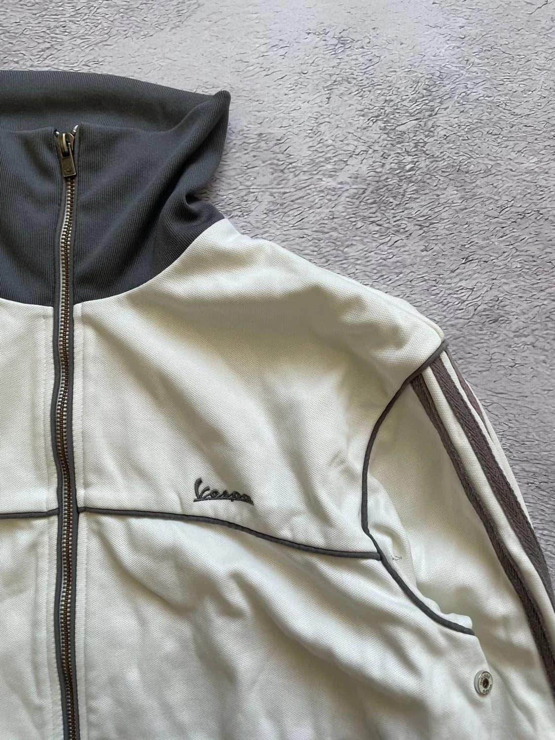 레어 아디다스 x 베스파 파이어버드 트랙 탑 져지 L 한정판 상품이미지3