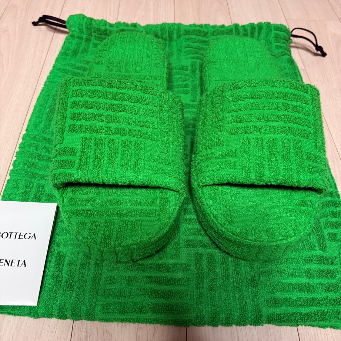 BOTTEGA VENETA 보테가베네타 리조트 슬리퍼(맨발착용시 좋음) 상품이미지1