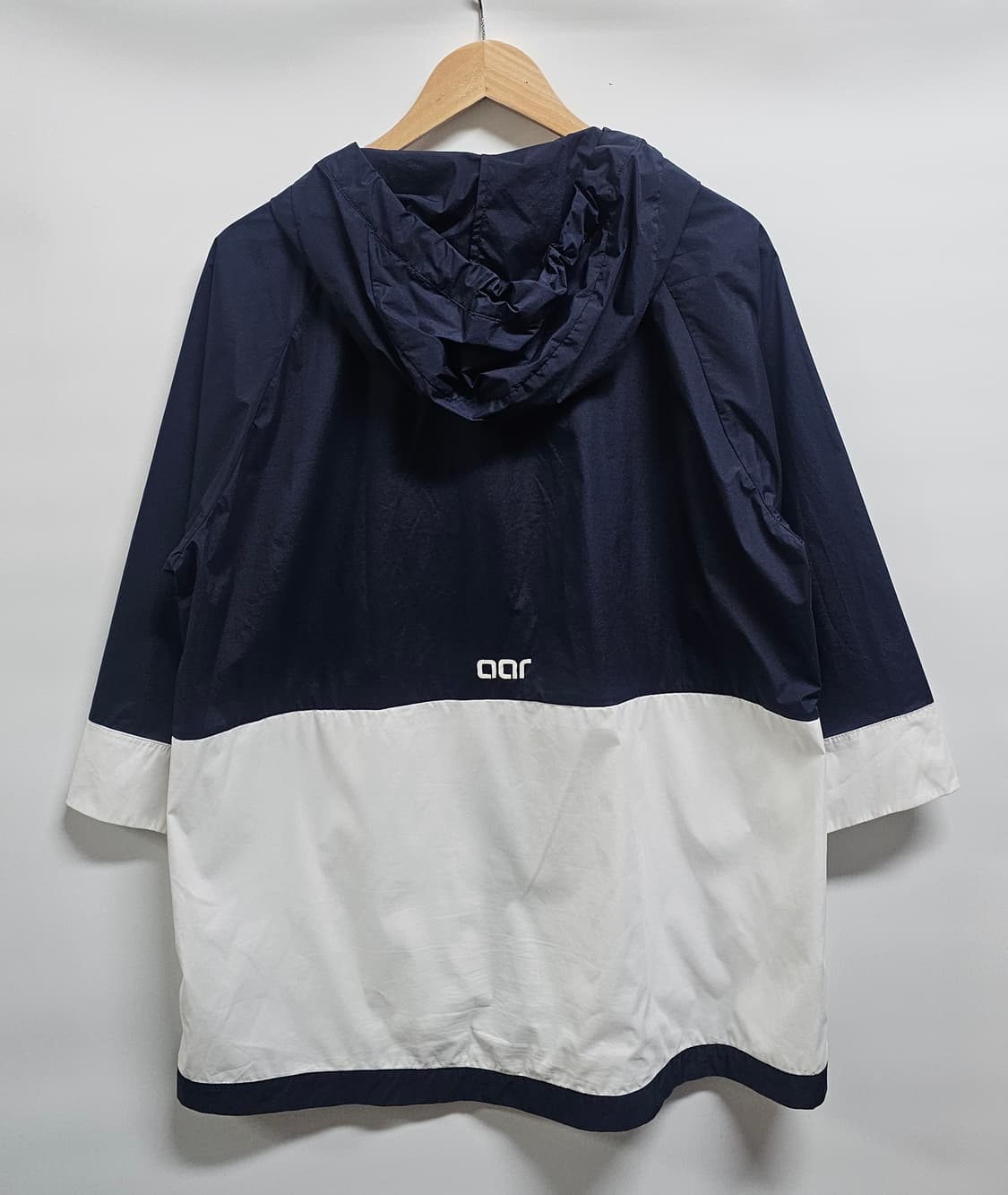 데상트 여성 7부 후드 바람막이 95 상품이미지2