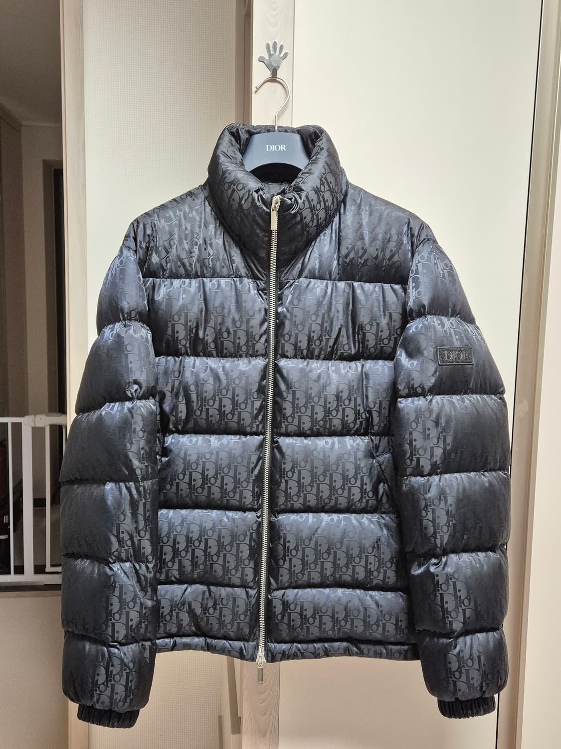 디올 오블리크 패딩 52사이즈 판매합니다 상품이미지1