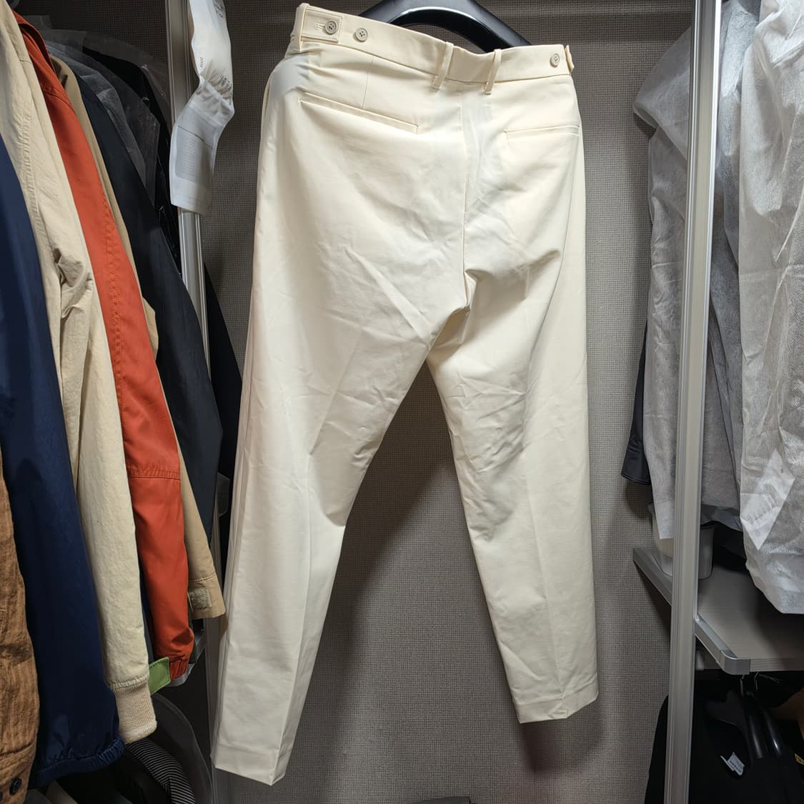 띠어리 보로우팬츠 아이보리 32 상품이미지3