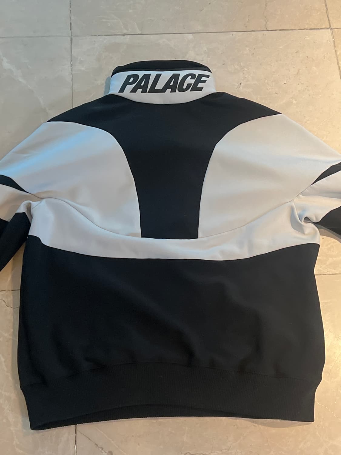 15fw 팔라스 아디다스 헤비 하프집업 L 상품이미지4