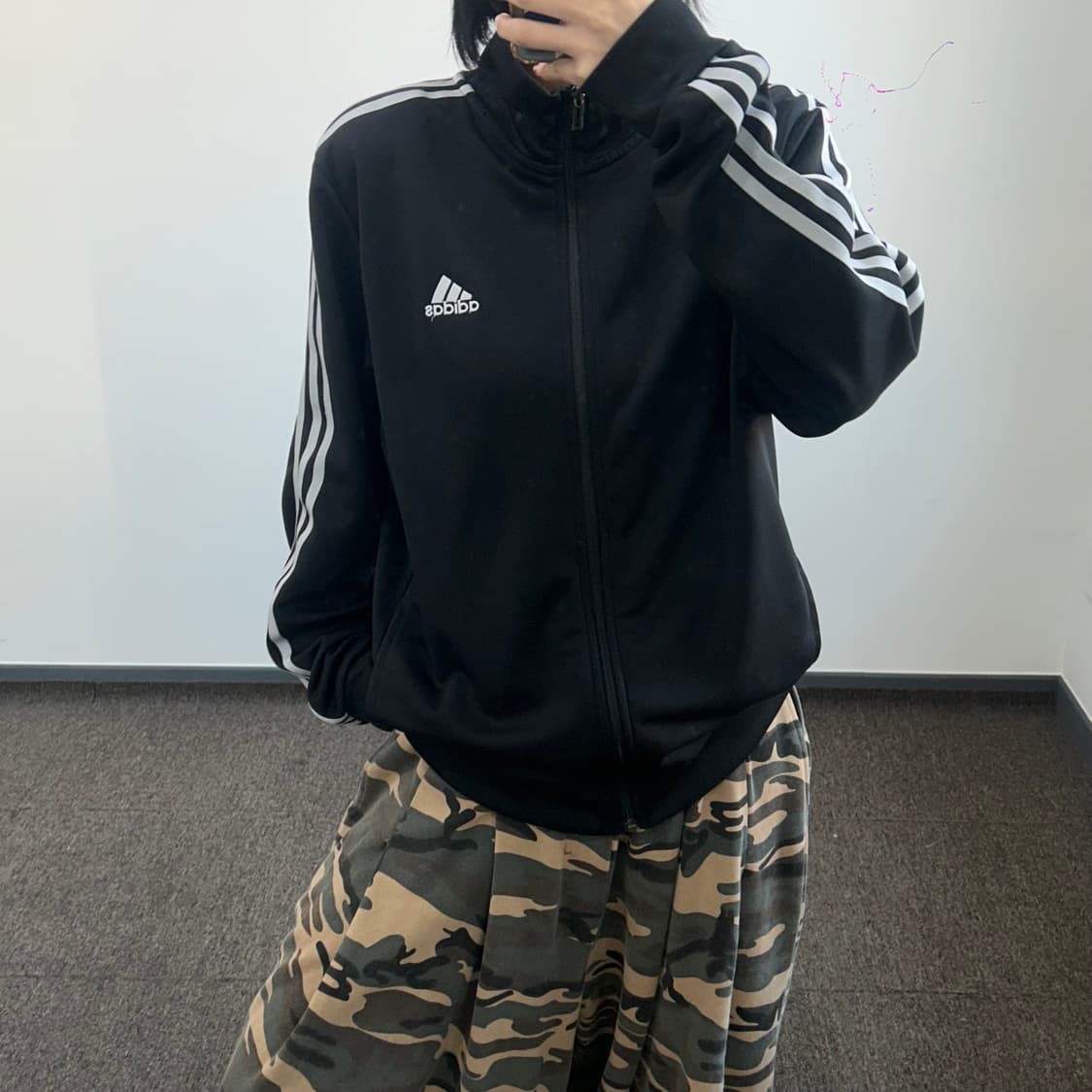 Adidas 아디다스 삼각로고 라이트 그레이 트랙탑져지 상품이미지1