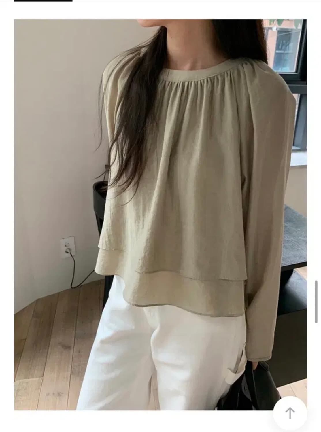 무료배송)세일!킨다베이지 샤를 셔링 레이어 블라우스 뉴트럴베이지 상품이미지2