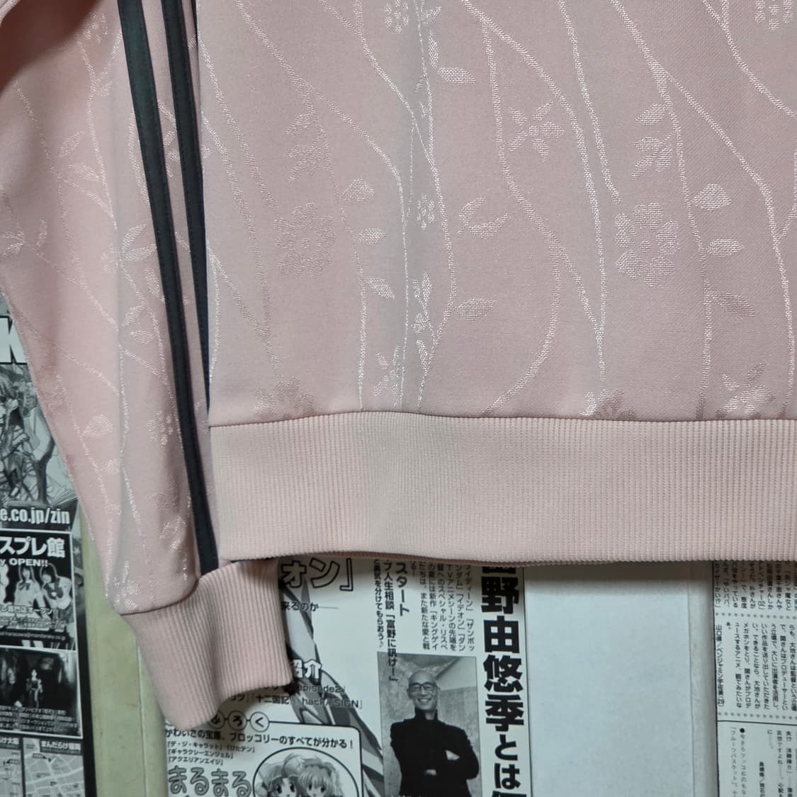 아디다스 딸기우유 핑크 차콜 자카드 져지 집업 상품이미지8