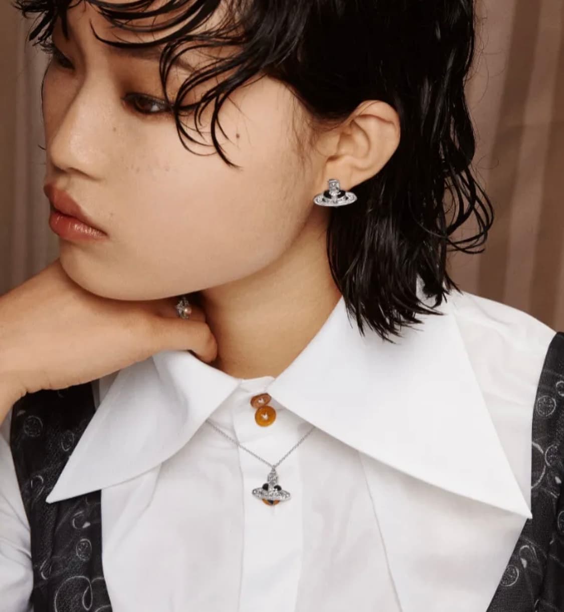 비비안웨스트우드 뉴 디아망떼 하트 펜던트 목걸이 실버 블랙 상품이미지1