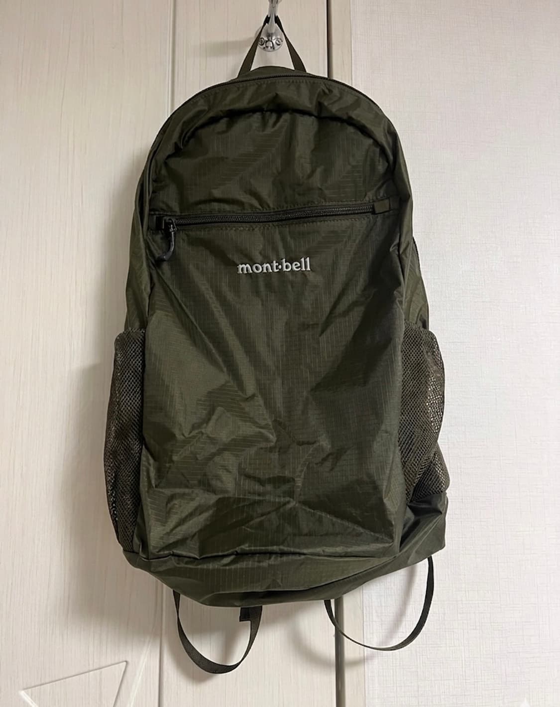 몽벨 포켓터블 라이트팩 20L 카키 백팩 상품이미지1