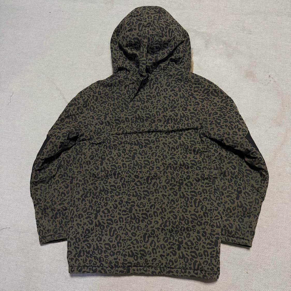 칼하트Wip  레오파드 트래퍼 파카 상품이미지7