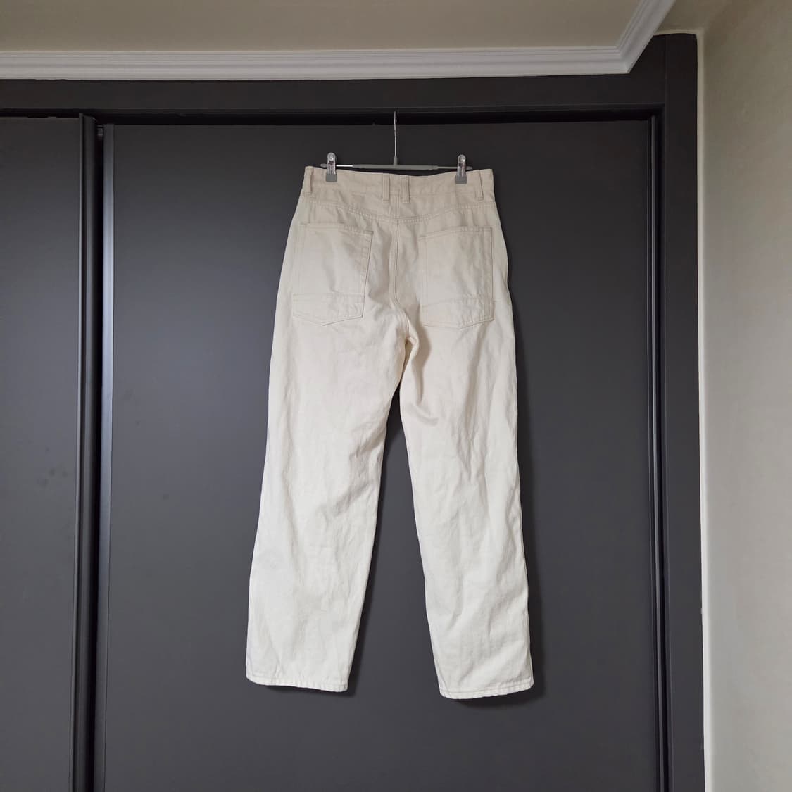 [1] 러프사이드 드레이프 데님팬츠 에크루 / 아이보리 화이트 상품이미지2