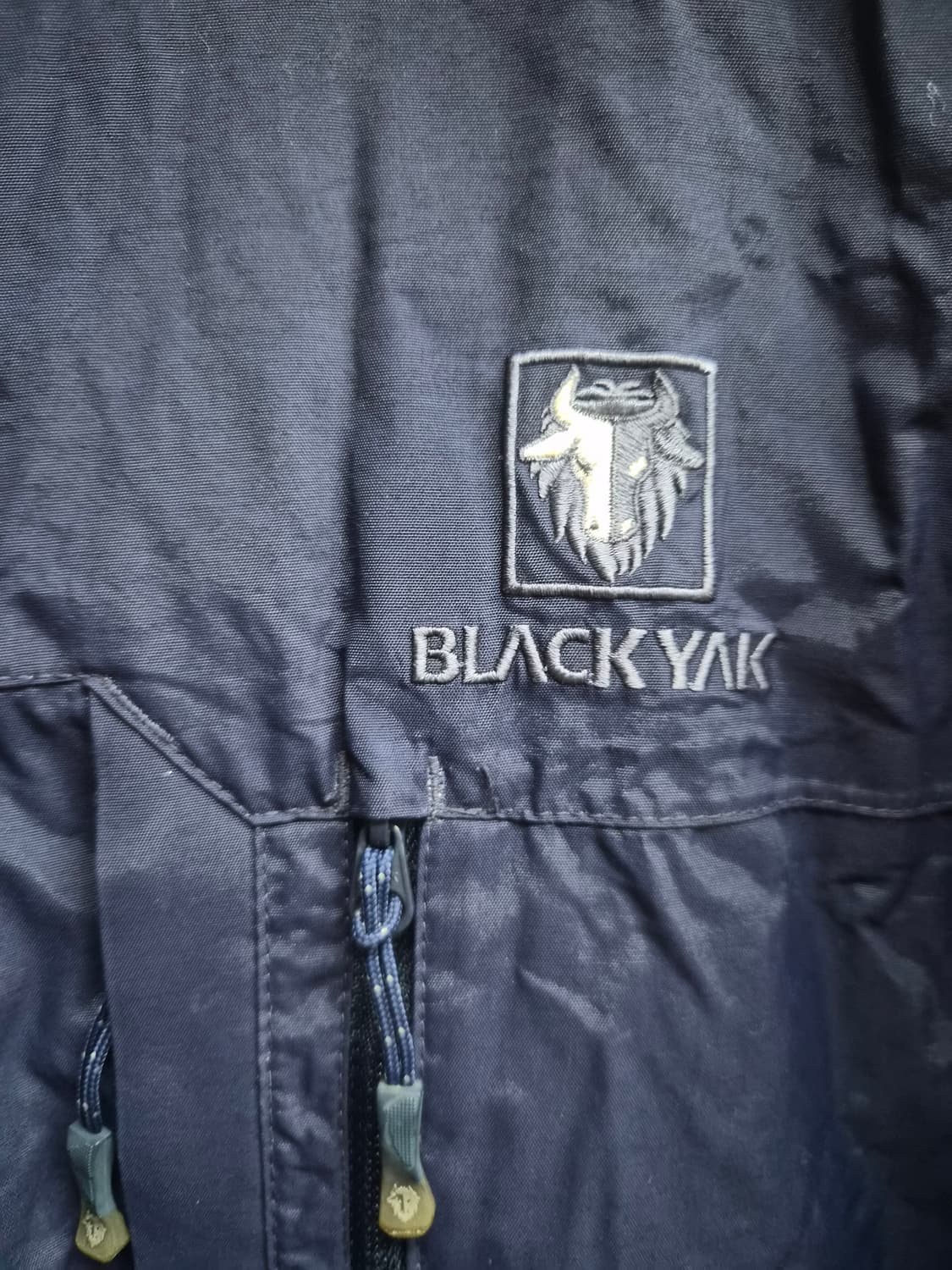 100) 블랙야크 구스다운 패딩 팝니다 상품이미지3