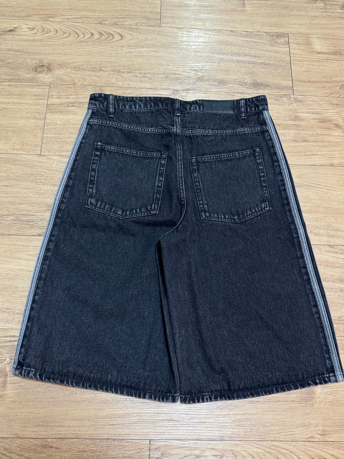 (새상품)아디다스 파이어버드 데님 쇼츠 반바지 32 상품이미지3