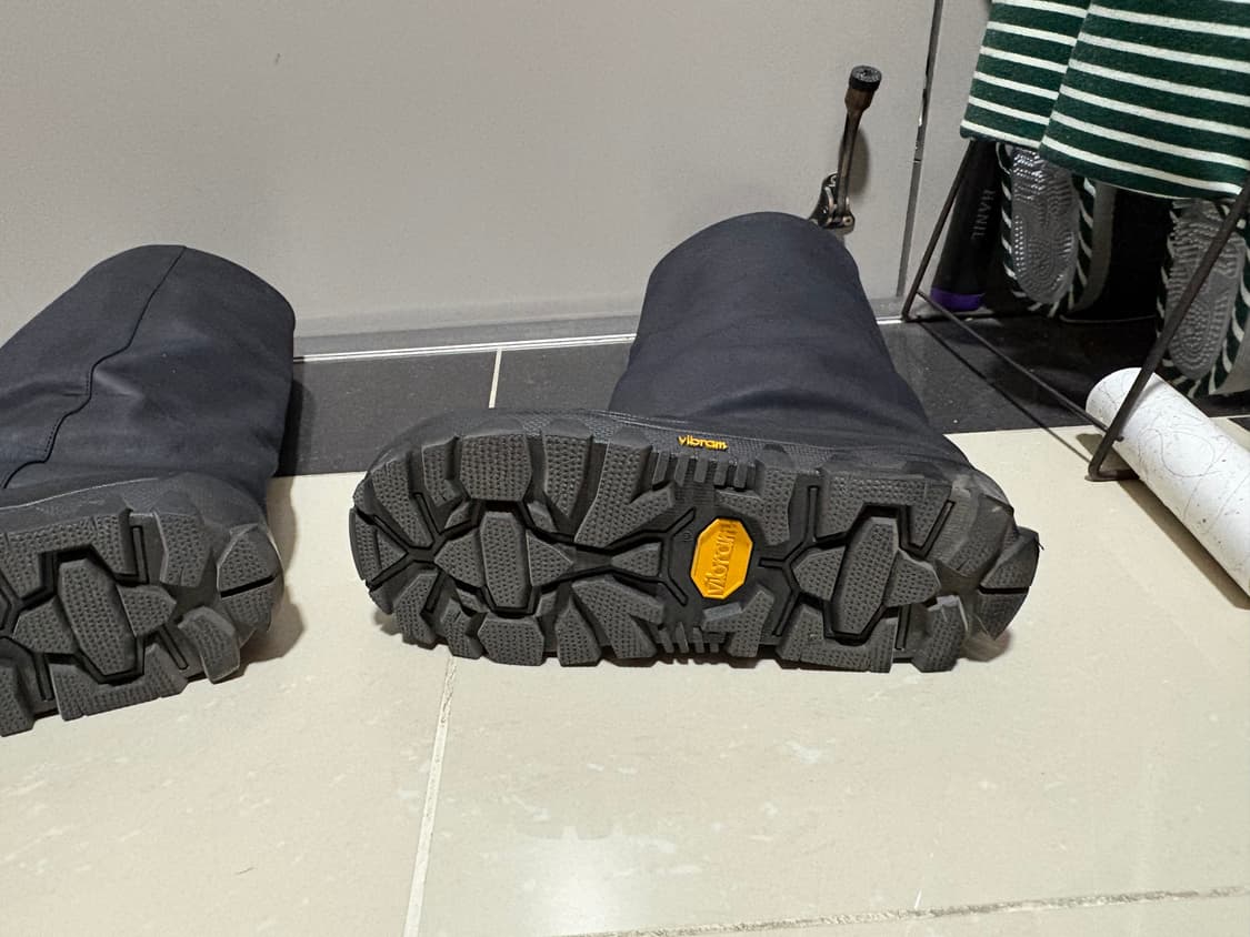 쓰리투에이티 VIBRAM GRUNGE LEATHER BOOTS BLACK 상품이미지6