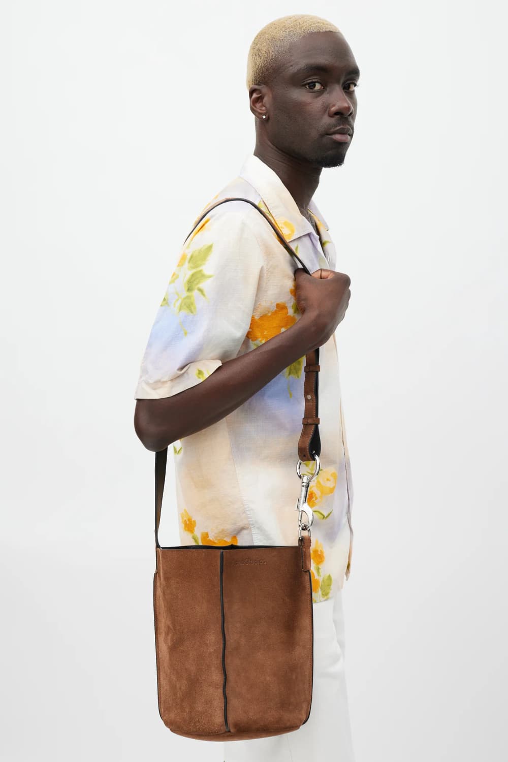 ACNE STUDIOS 아크네 스튜디오 브라운 스웨이드 마켓 버킷백 상품이미지2